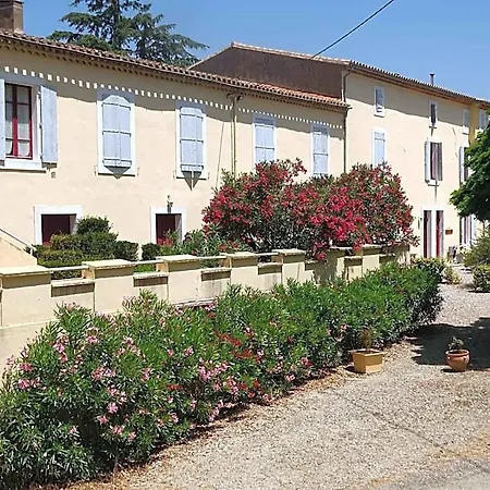 Maison d'hôtes Domaine De La Petite Tour 3*