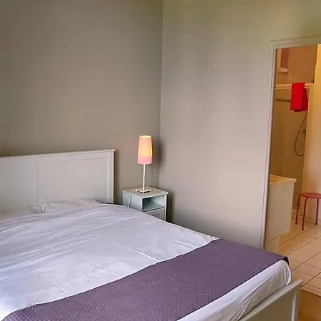Domaine De La Petite Tour 3*